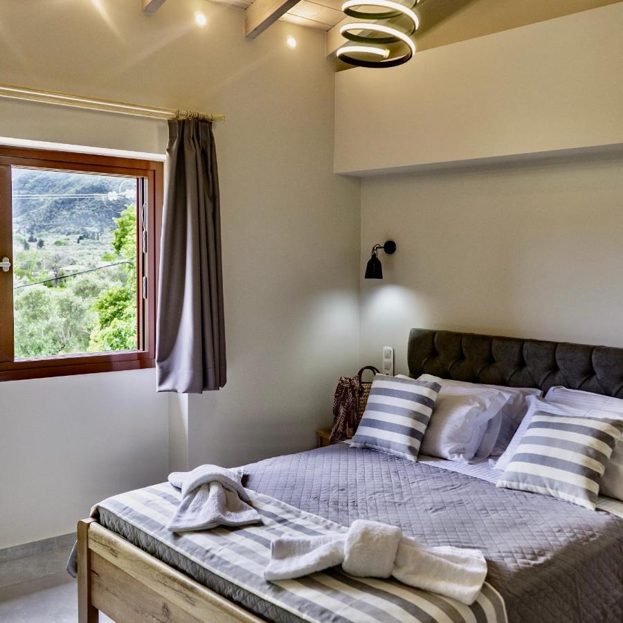 נידרי Emily Apartments מראה חיצוני תמונה