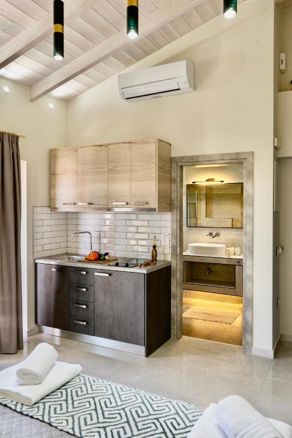 נידרי Emily Apartments מראה חיצוני תמונה