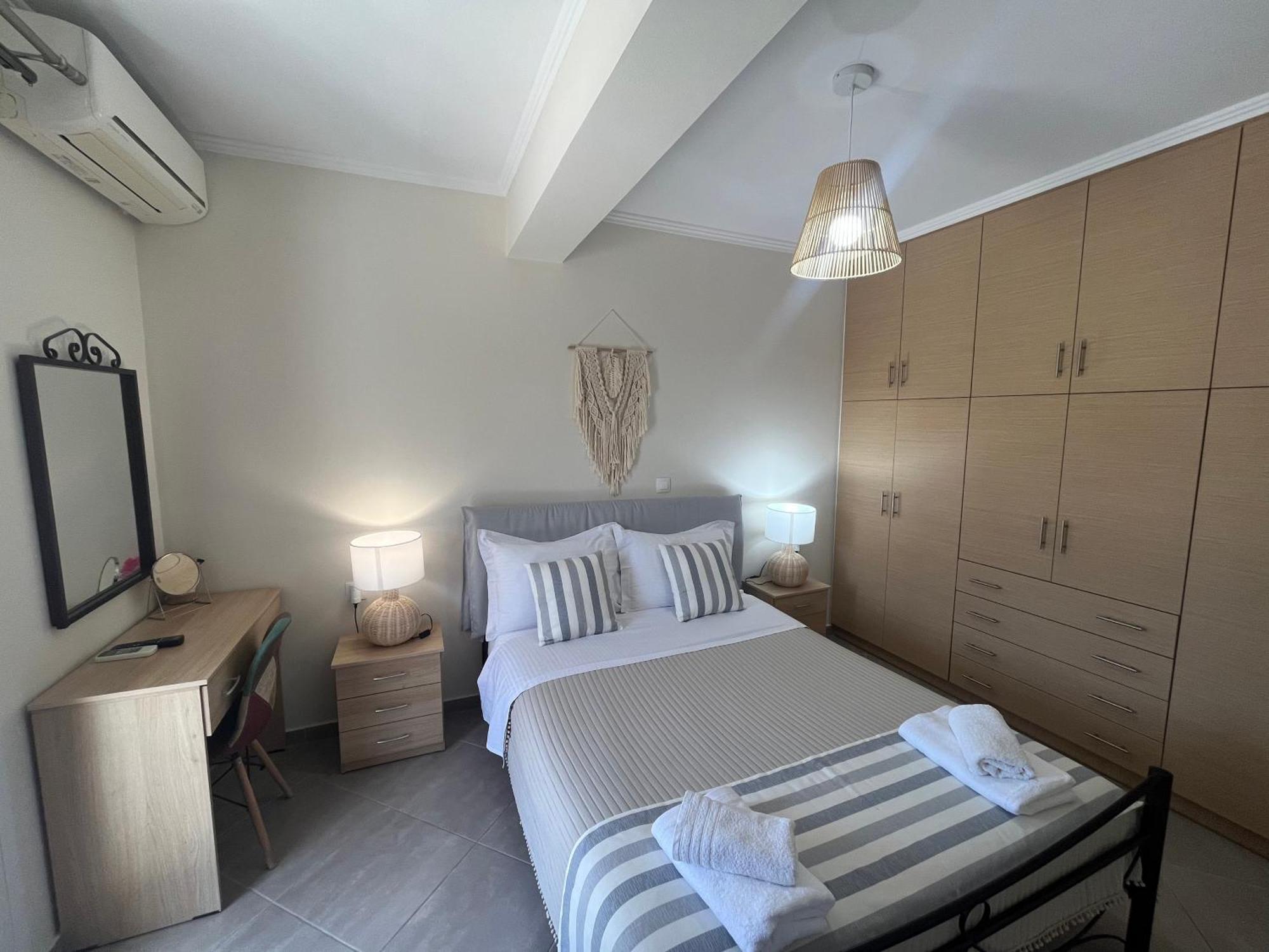 נידרי Emily Apartments מראה חיצוני תמונה