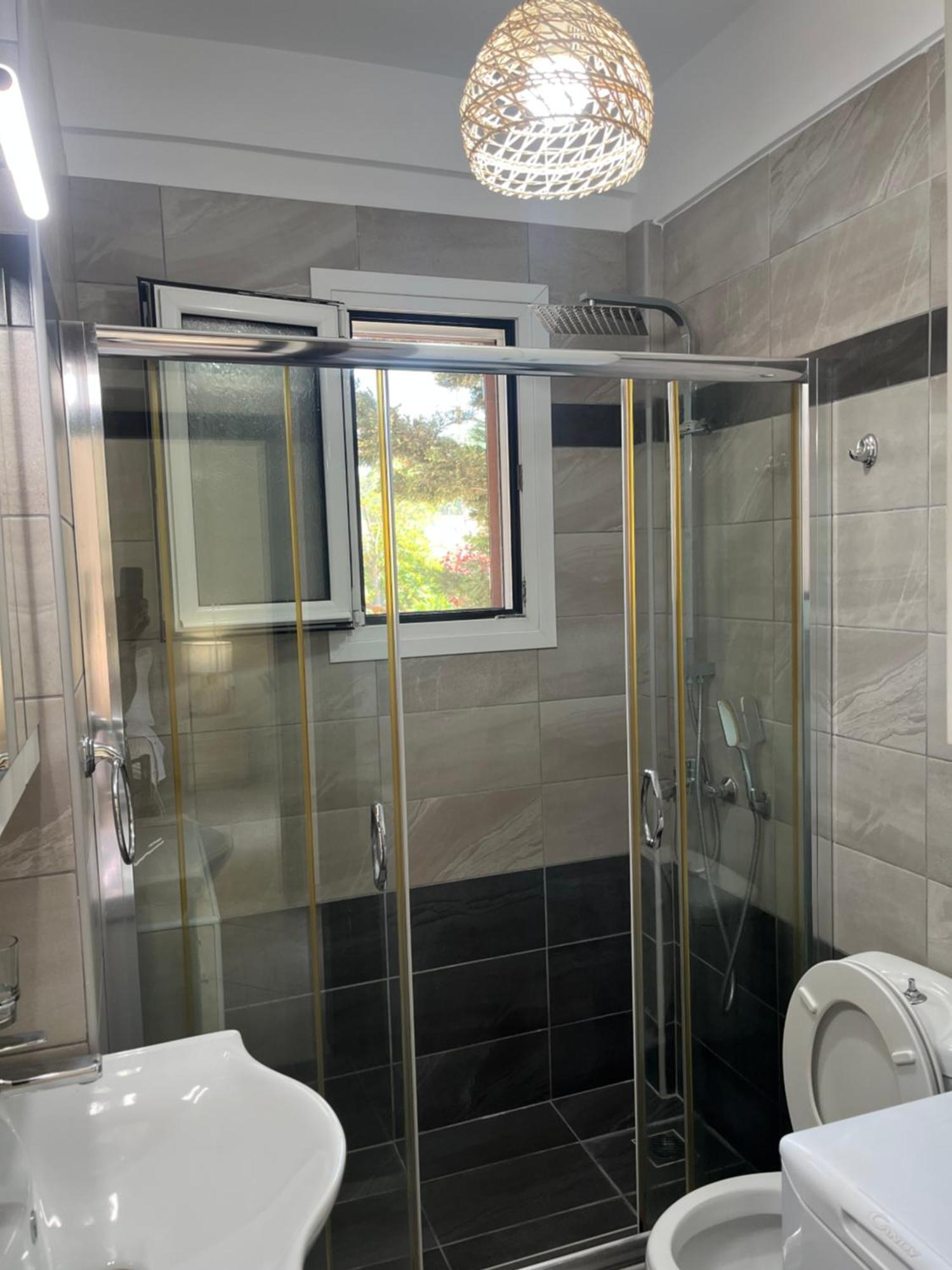 נידרי Emily Apartments מראה חיצוני תמונה